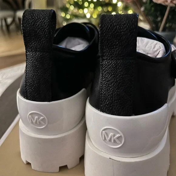 Michael Kors Buckle-Detail Padma Strap Loafers Flat Shoes Size 7.5M Mrsp$288 - Picture 7 of 9